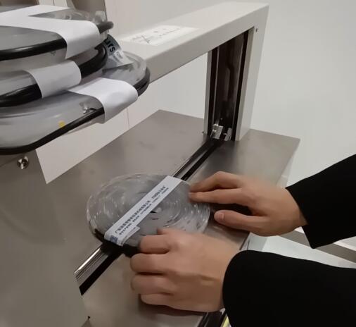 束帶機(jī)捆扎打包：led燈帶